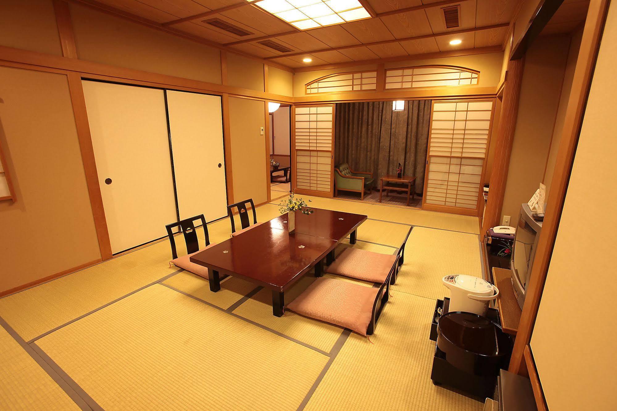 Ryokan Ayu No Sato Hitoyoshi Εξωτερικό φωτογραφία